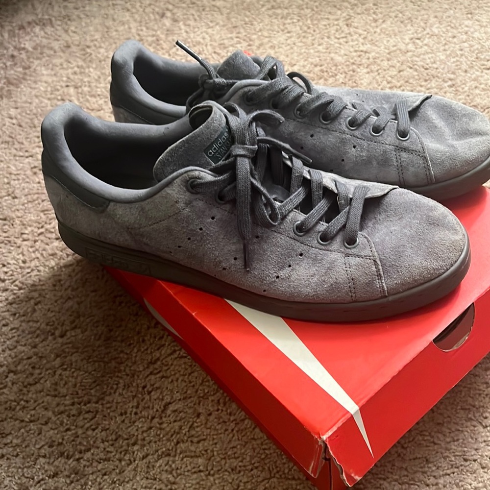 Adidas Stan Smith Men’s size 10 n half